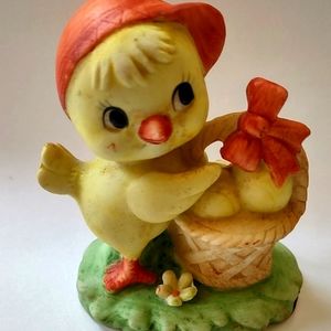 Vintage Lefton Chick with Egg Basket #1355